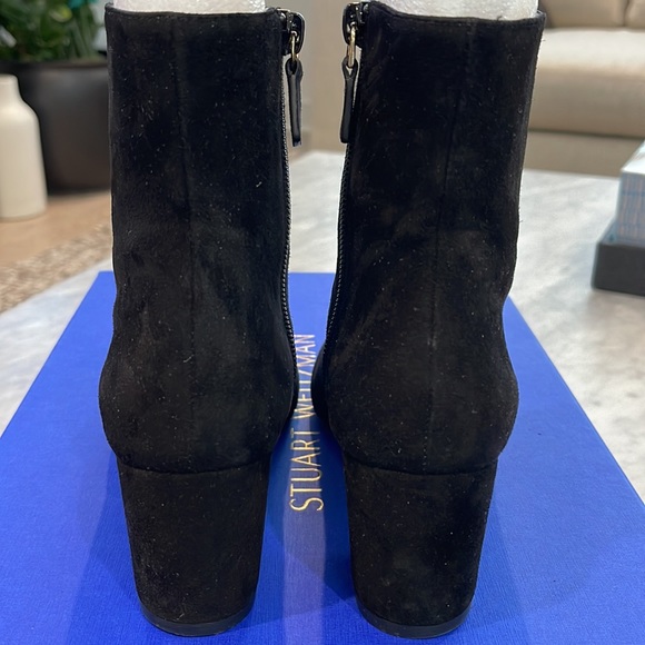 Stuart Weitzman Nirvana suede booties with zipper in size 6 - Picture 4 of 8